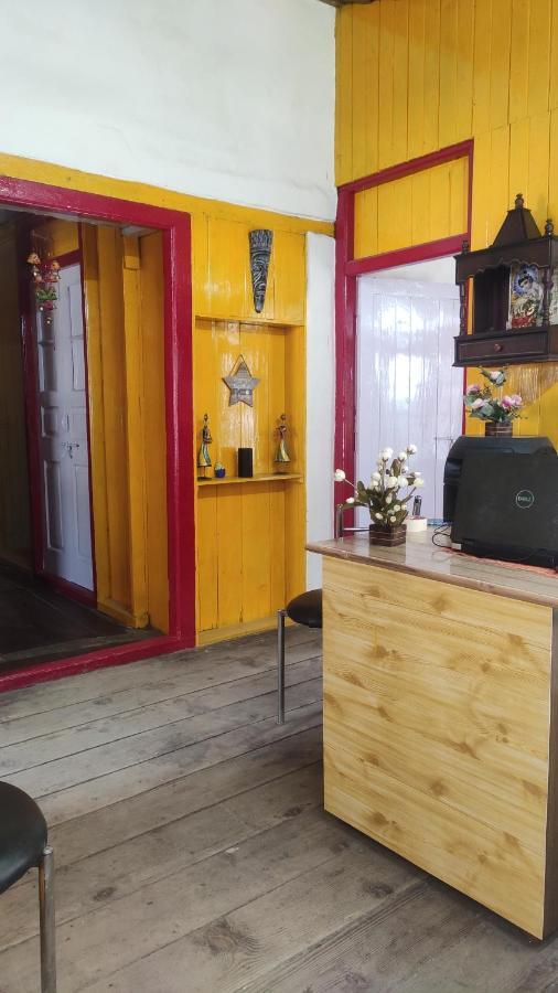 The Prasher Lodge Mall Road Manali Экстерьер фото