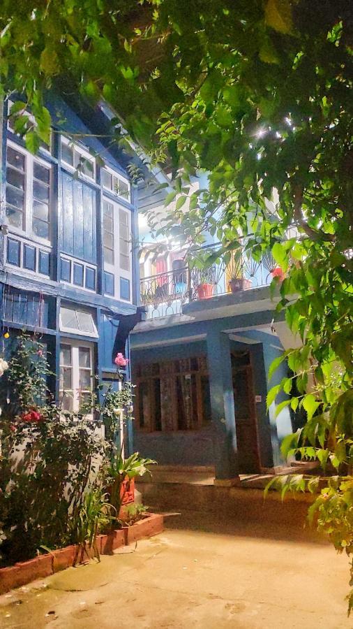 The Prasher Lodge Mall Road Manali Экстерьер фото